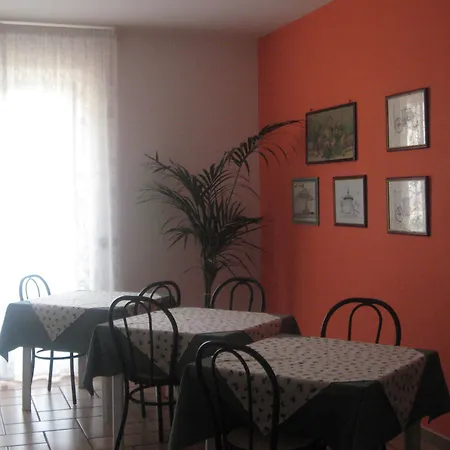 فندق مبيت وإفطار Ruberto سان جيوفاني روتوندو